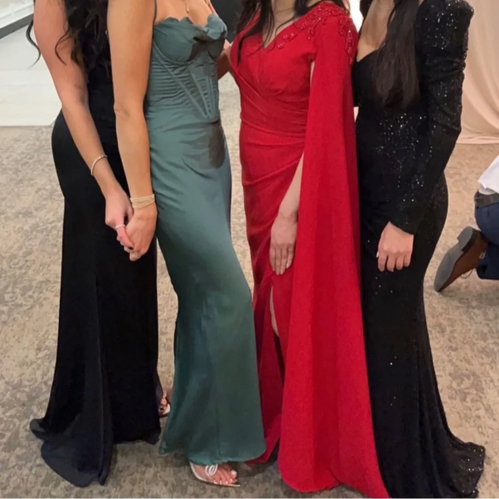 House of CB gown - Picture 3 of 3